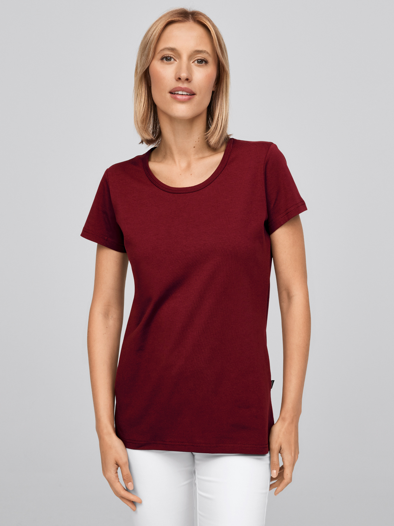 T-Shirt CORIA mit längerer Rückenpartie